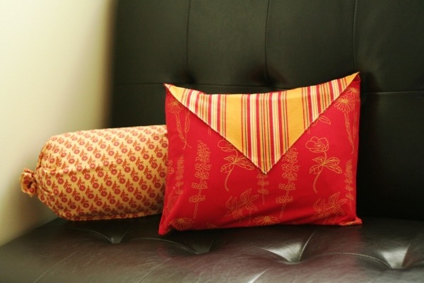 red-gold-pillows